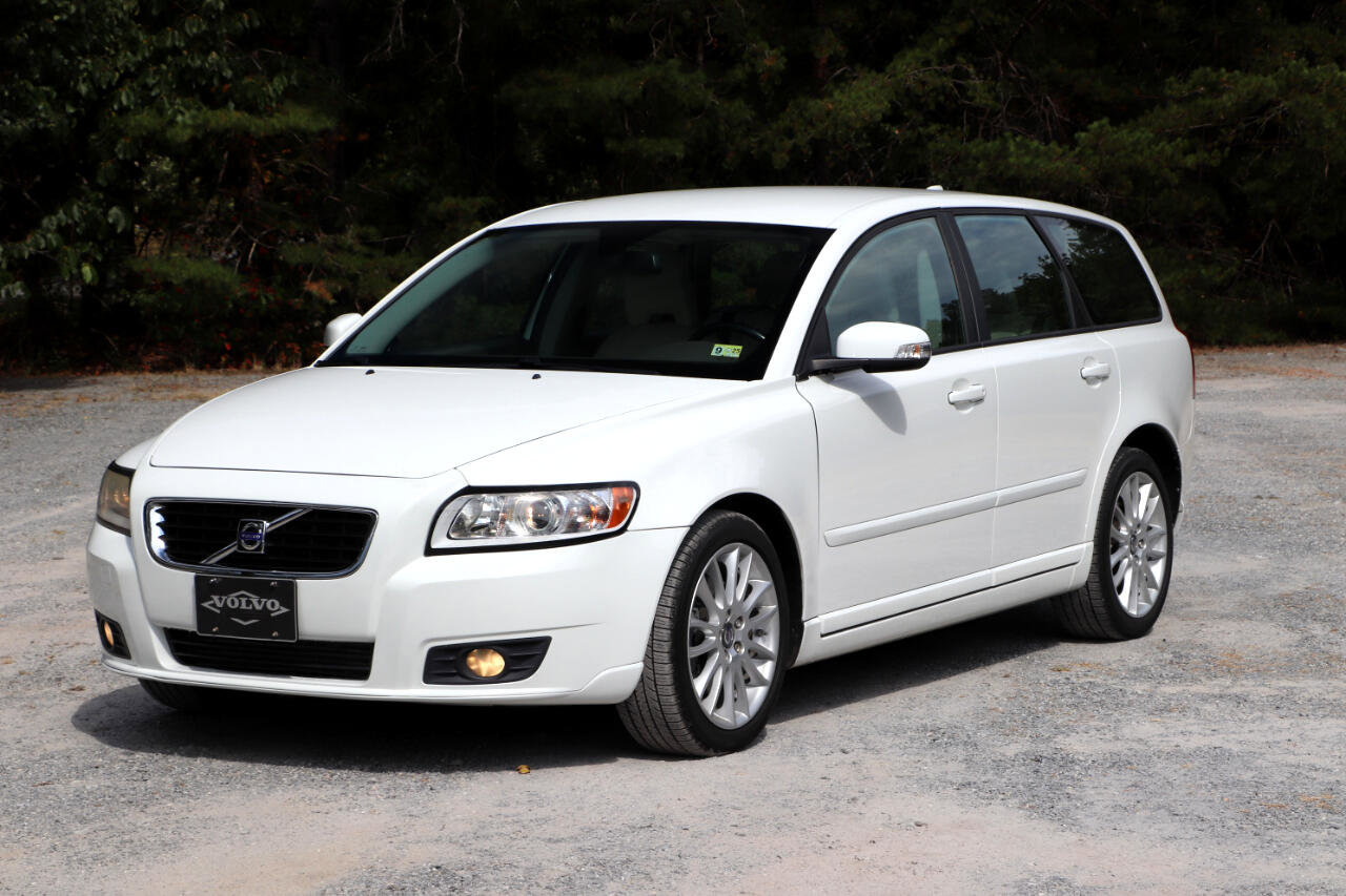 Used 2011 Volvo V50 T5 image 30