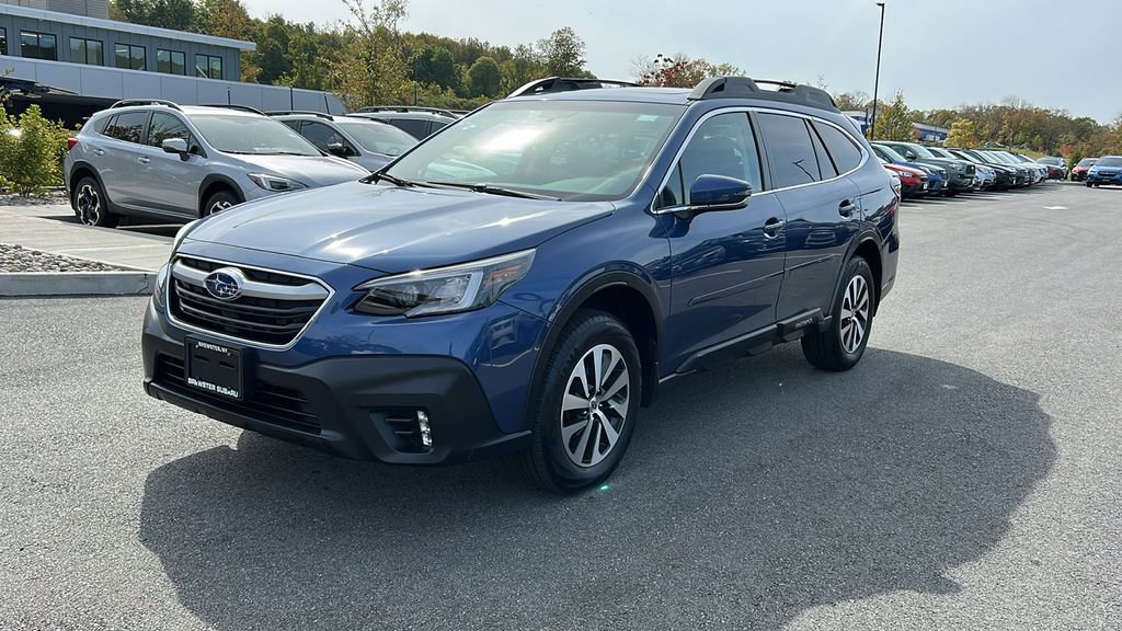 Certified 2022 Subaru Outback Premium image 3