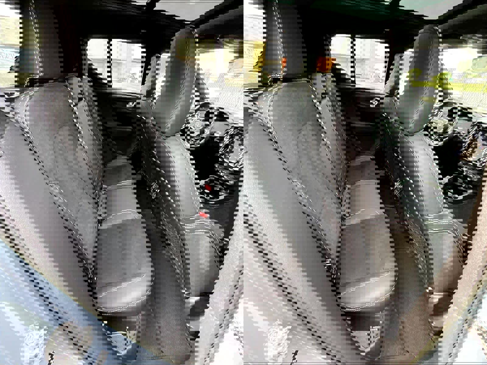 Used 2023 Volvo XC40 Recharge Ultimate AWD/4WD image 29