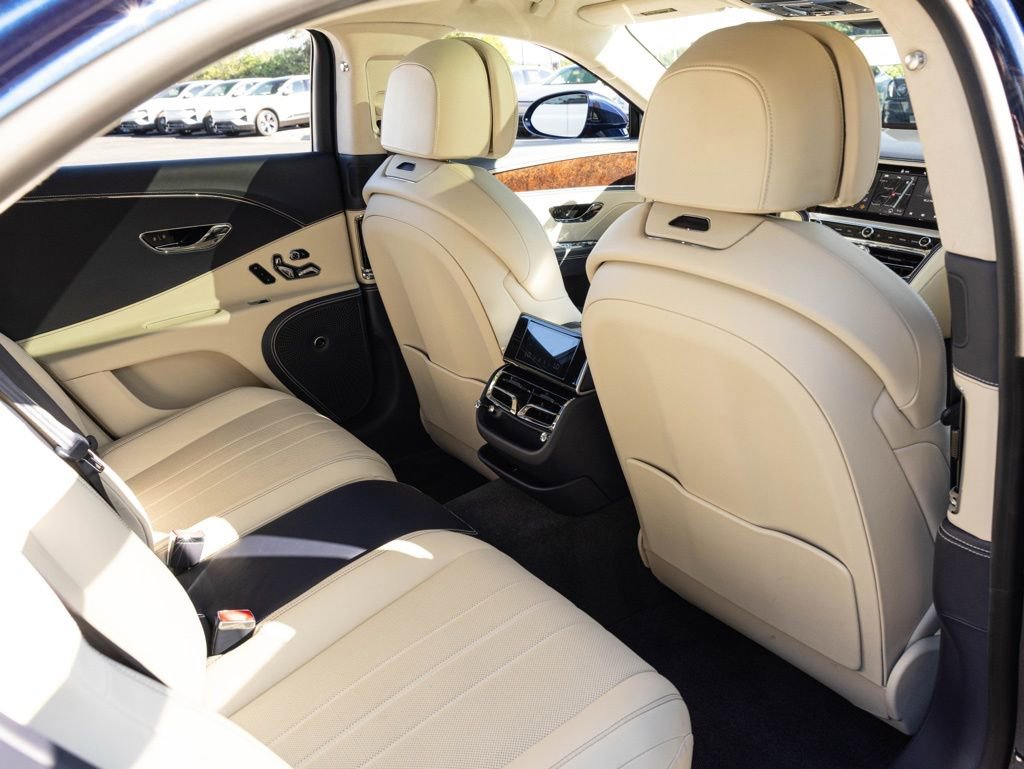 Used 2021 Bentley Flying Spur W12 AWD/4WD image 69