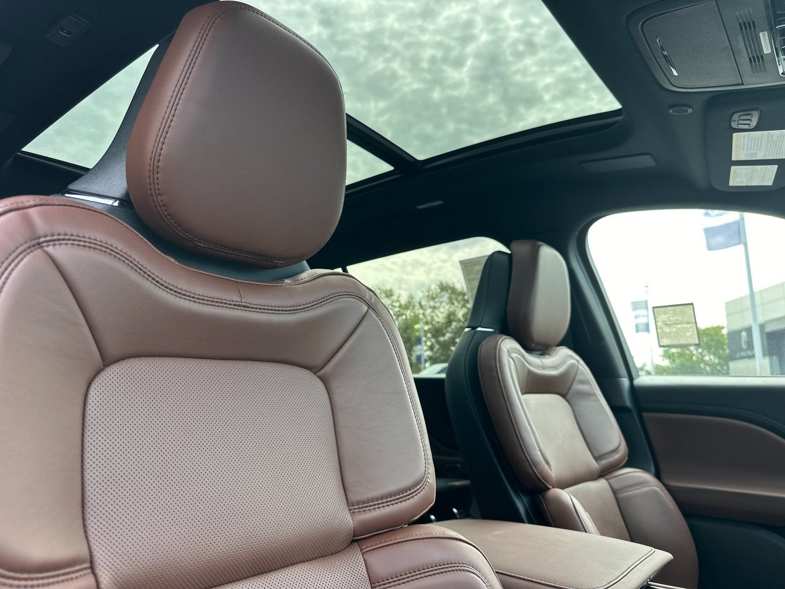 New 2026 Lincoln Aviator Reserve AWD/4WD image 17