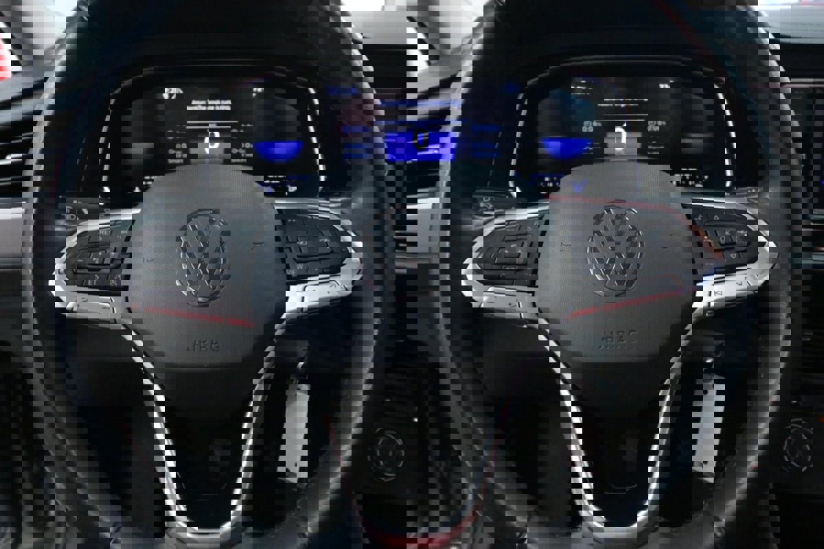 Used 2024 Volkswagen Jetta S image 15