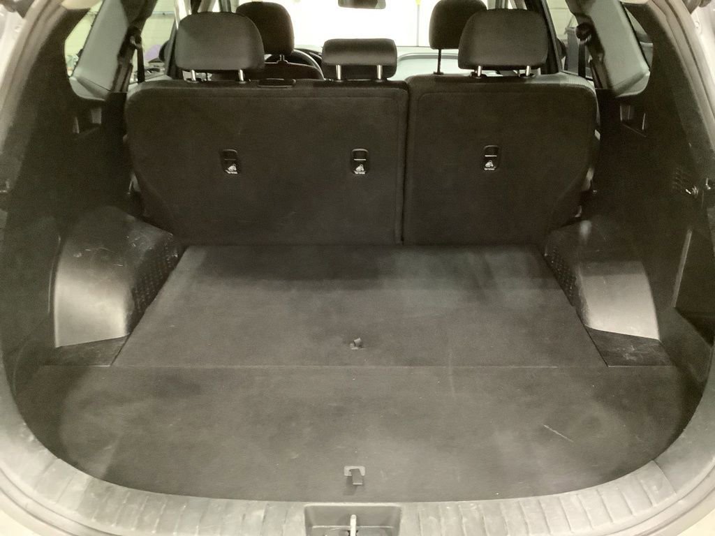 Used 2019 Hyundai Santa Fe SE image 21