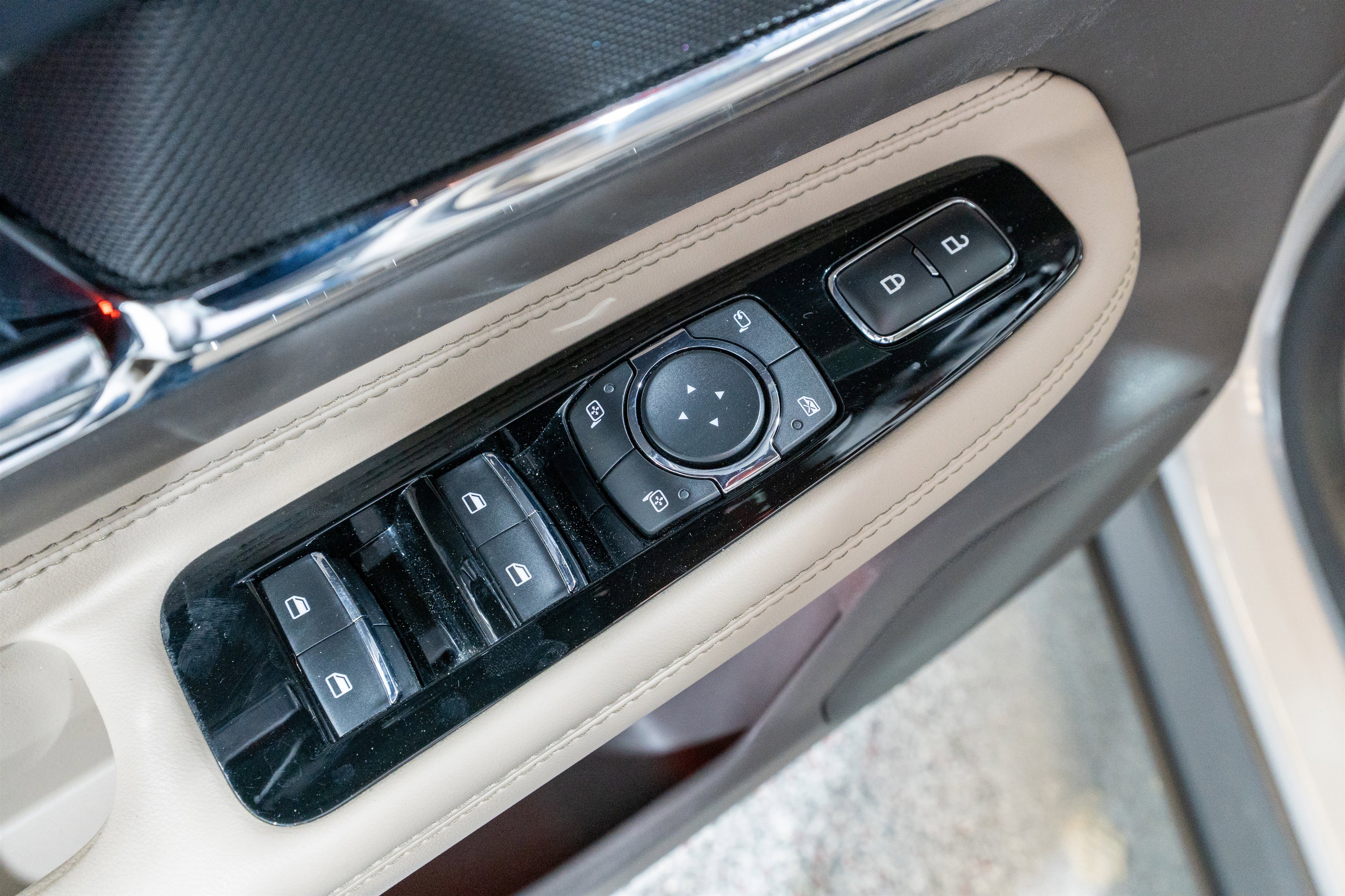 Used 2020 Lincoln Corsair Reserve w/ Elements Package image 15