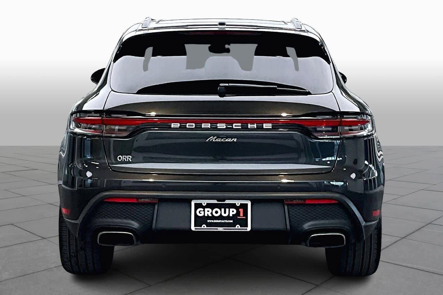 Used 2025 Porsche Macan AWD/4WD image 5