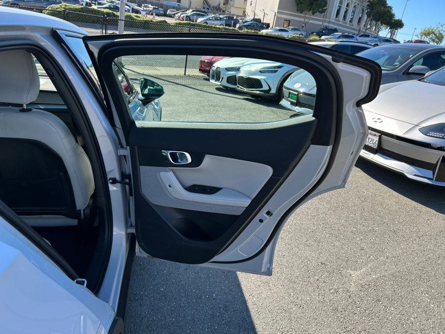 Used 2023 Polestar Polestar 2 w/ Pilot Pack image 42