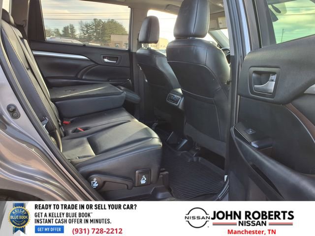 Used 2019 Toyota Highlander XLE image 19