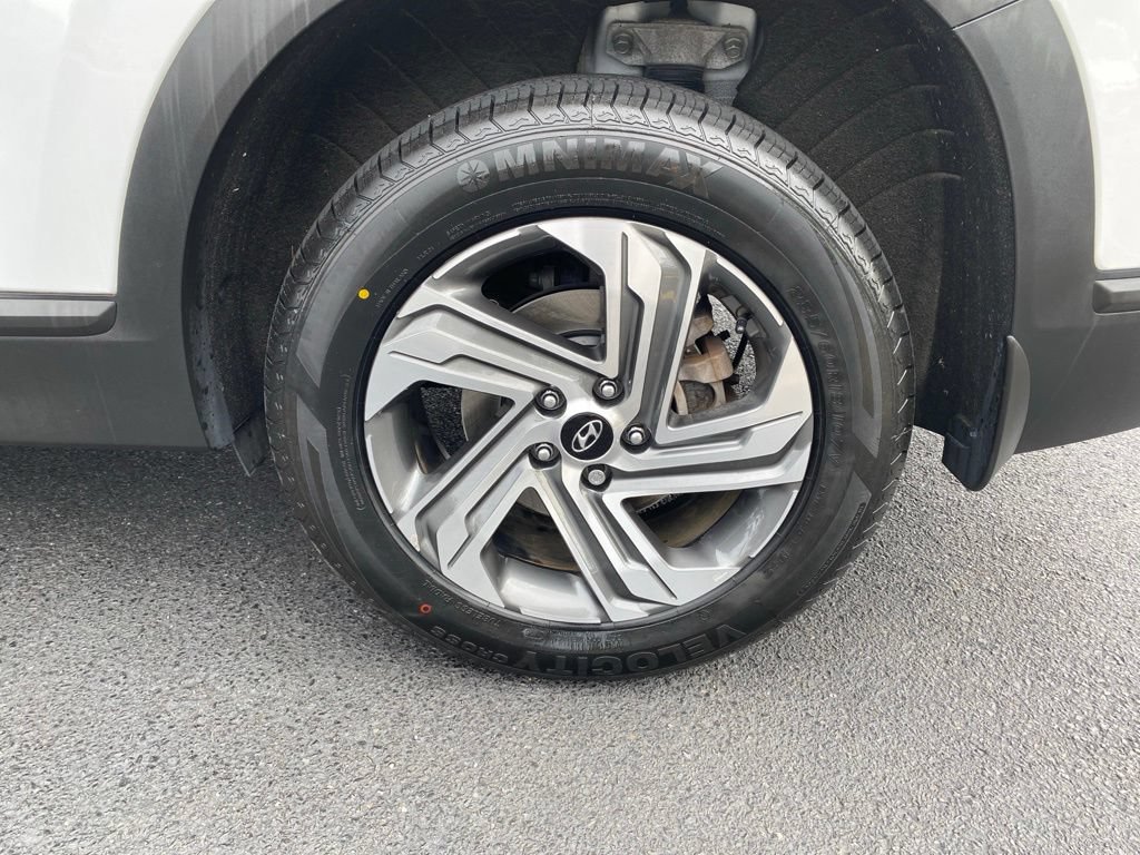 Certified 2023 Hyundai Santa Fe SEL AWD/4WD image 9