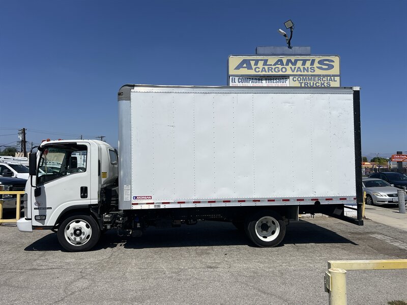 Used 2023 Isuzu NPR RWD image 2