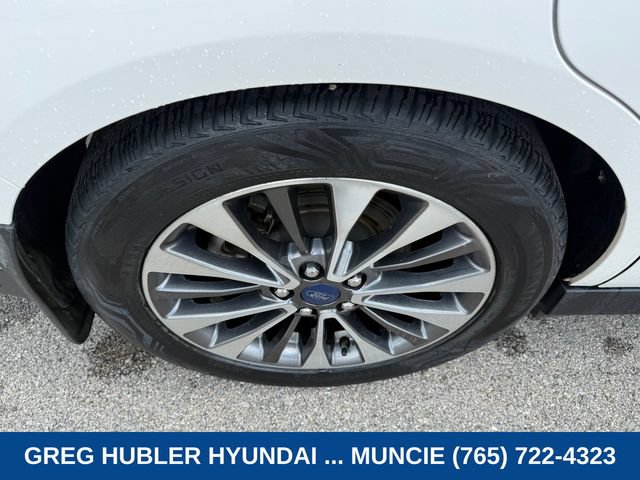 Used 2017 Ford C-MAX Titanium w/ Equipment Group 301A FWD image 8