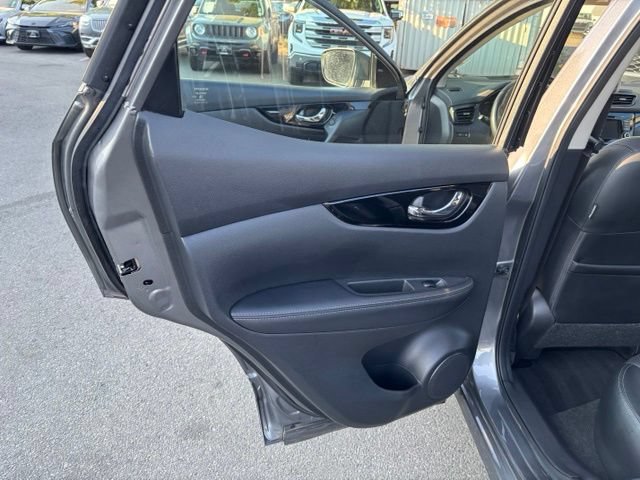 Used 2022 Nissan Rogue Sport SL AWD/4WD image 18
