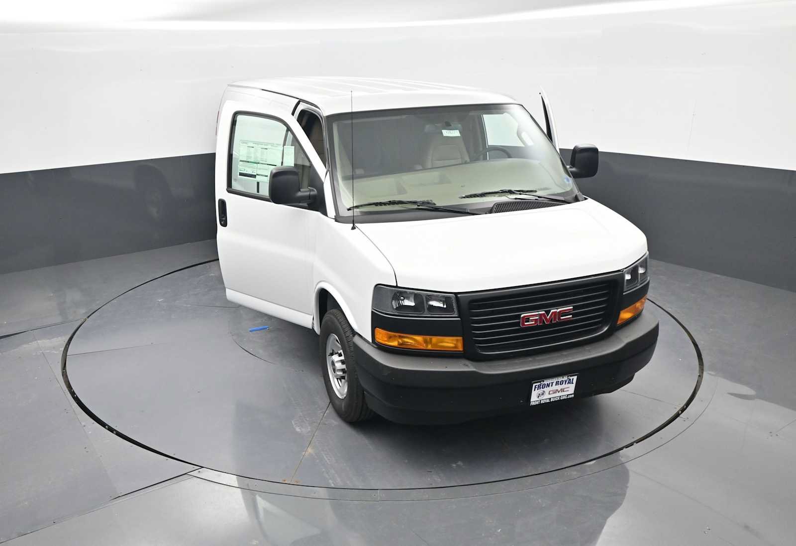 New 2026 GMC Savana 3500 Extended RWD image 39
