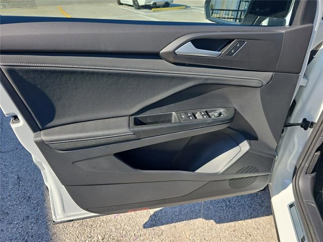 New 2026 Volkswagen Taos SE AWD/4WD image 14