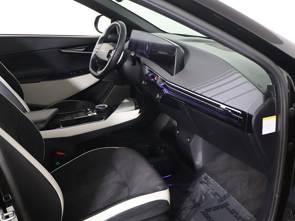 Used 2023 Kia EV6 GT-Line w/ GT-Line Suede Seat Package AWD/4WD image 29