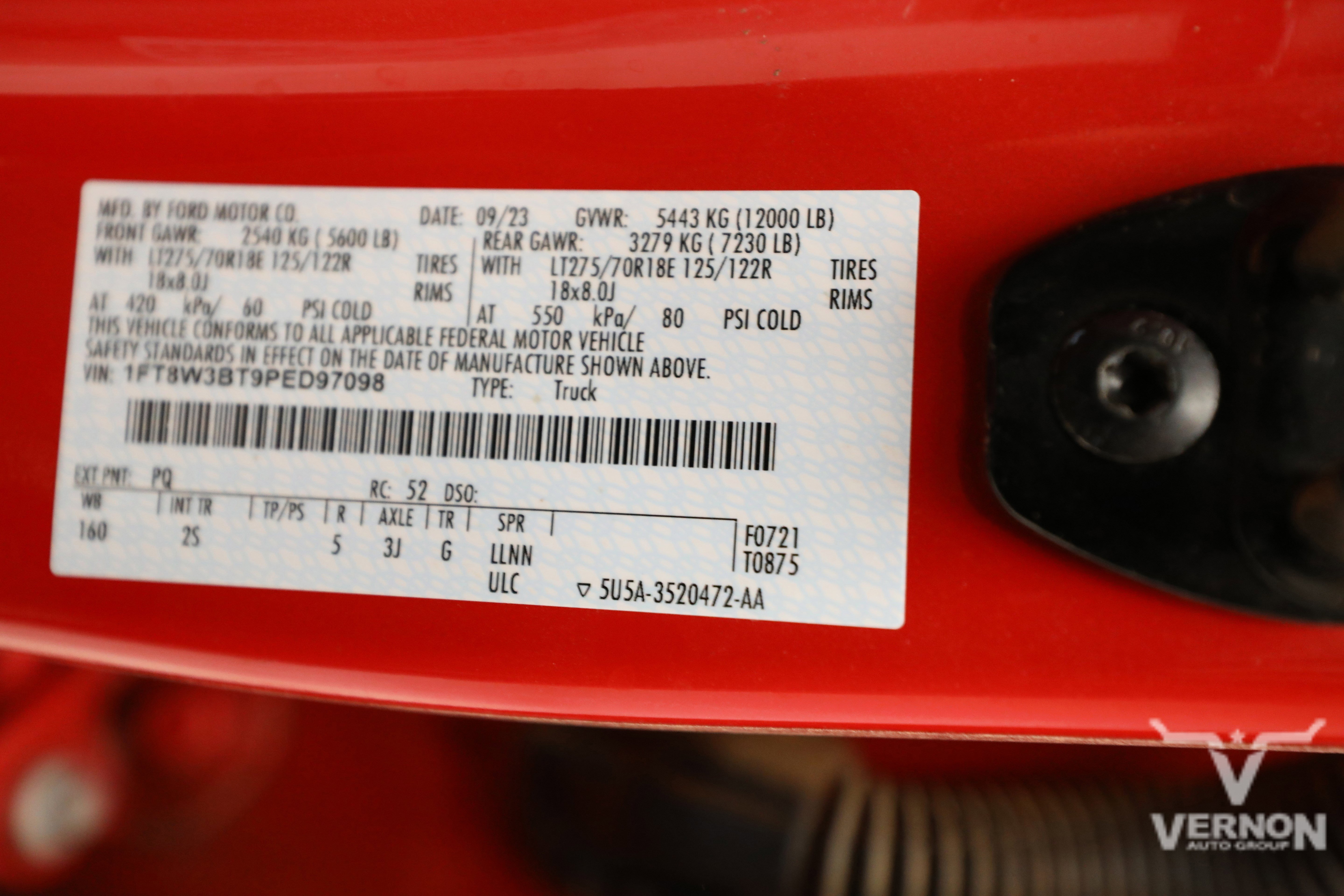 Used 2023 Ford F350 XLT w/ FX4 Off-Road Package AWD/4WD image 14