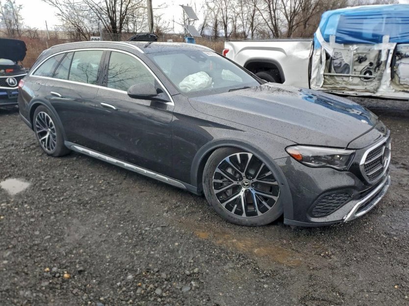 Used 2024 Mercedes-Benz E 450 4MATIC All-Terrain Wagon image 1