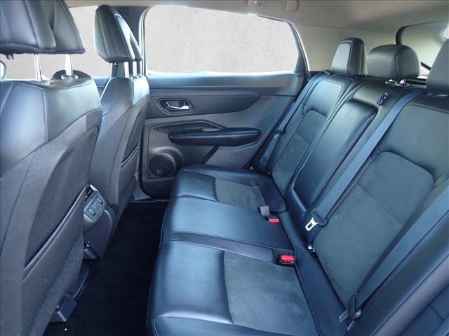 Used 2023 Nissan Ariya AWD image 8