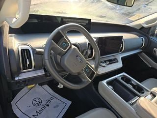 Used 2025 Ford Expedition Max Active AWD/4WD image 18