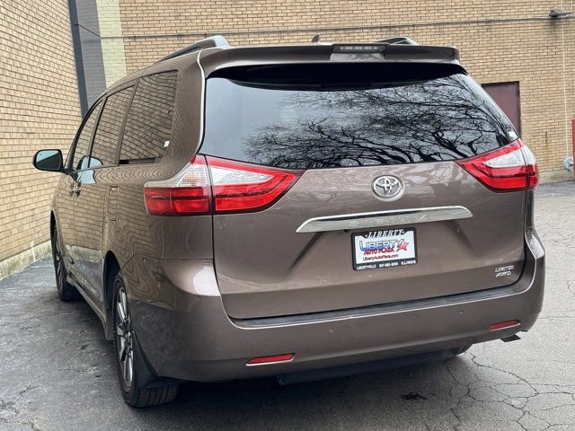 Used 2019 Toyota Sienna Limited Premium image 30