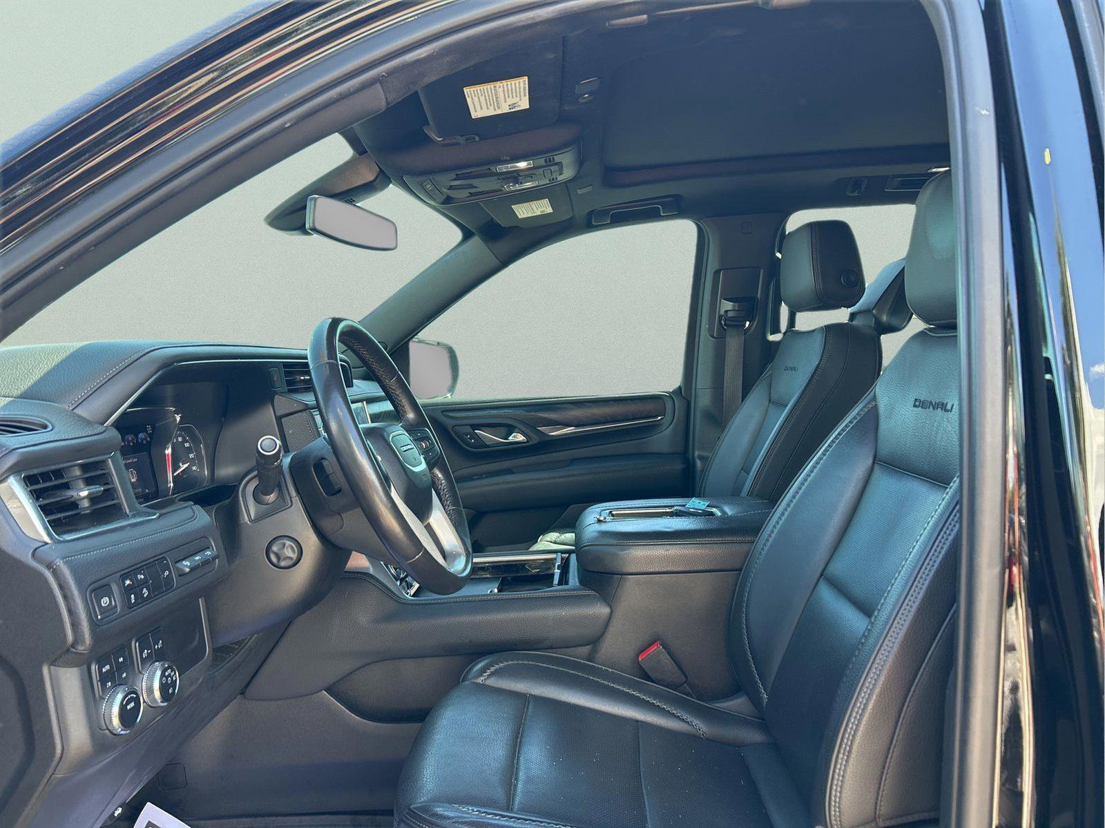 Used 2021 GMC Yukon Denali image 7