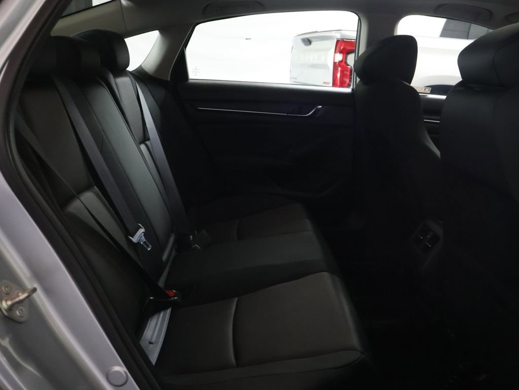 Used 2018 Honda Accord EX image 13