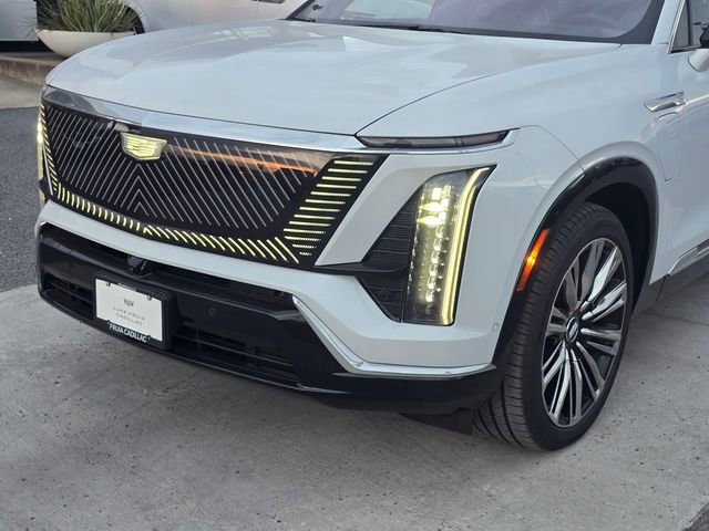 New 2026 Cadillac Vistiq Premium Luxury AWD/4WD image 10