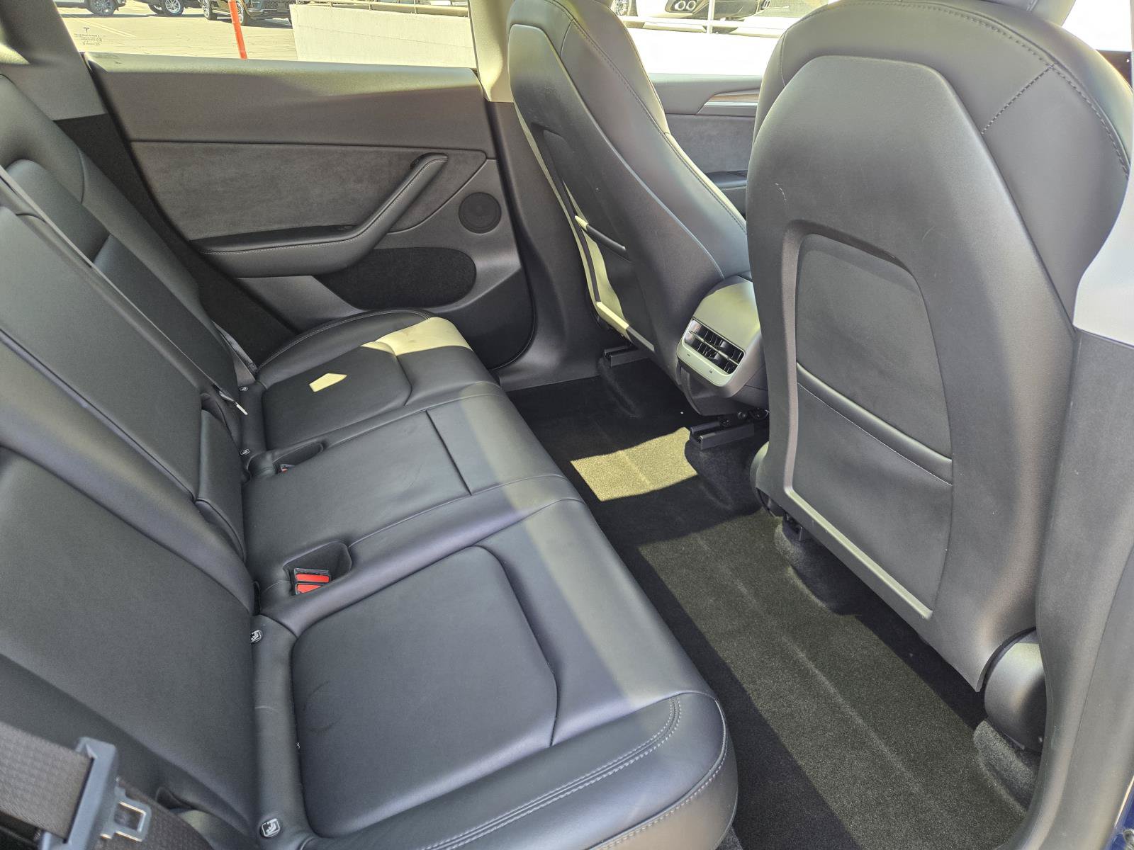 Used 2023 Tesla Model Y 2WD image 25