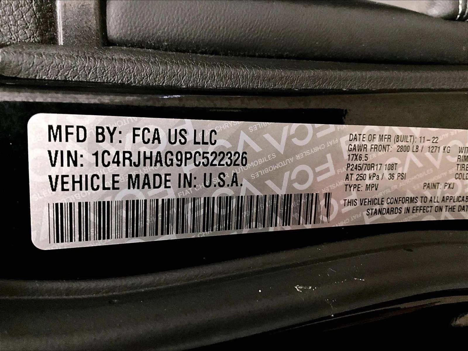 Used 2023 Jeep Grand Cherokee Laredo image 32