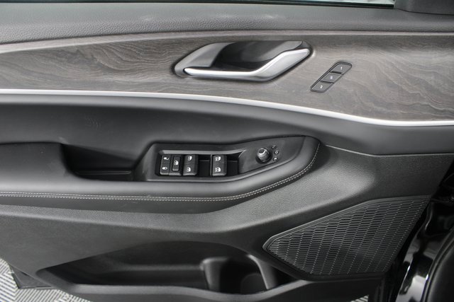 New 2025 Jeep Grand Cherokee Limited image 16