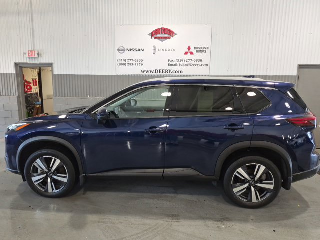 Certified 2025 Nissan Rogue SL w/ Tech Package AWD/4WD image 6