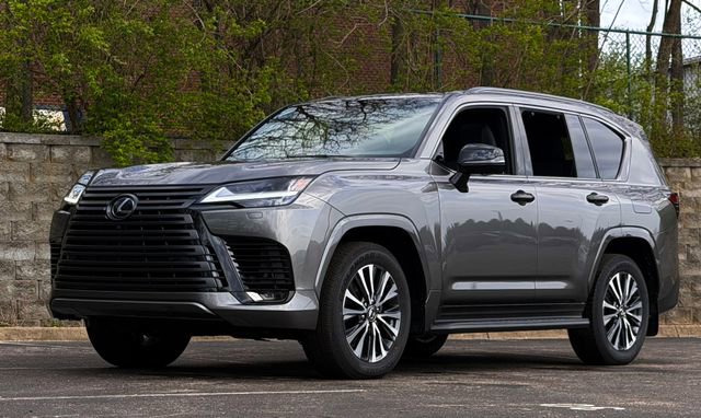 New 2026 Lexus LX 600 4WD w/ Interior Upgrade Package image 9