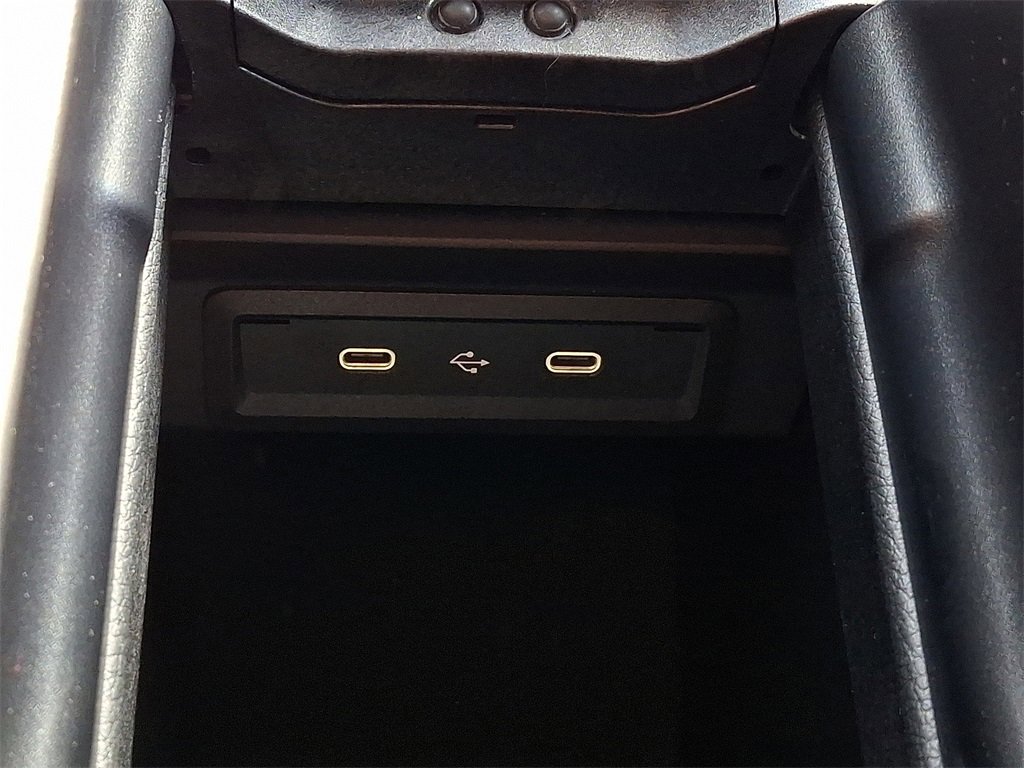 Used 2024 Mercedes-Benz CLA 250 4MATIC image 27