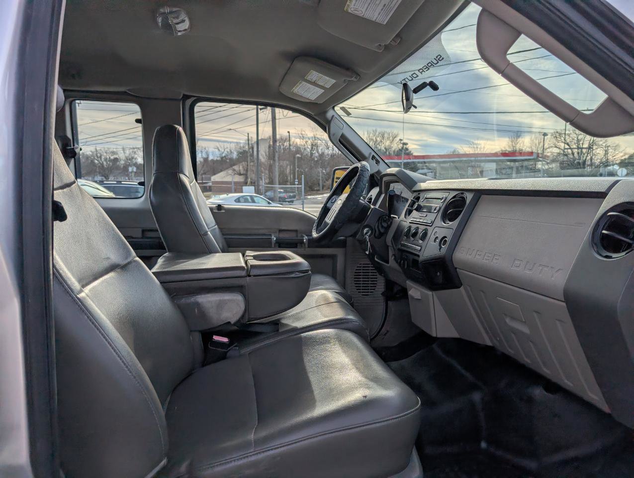 Used 2010 Ford F250 Lariat image 17