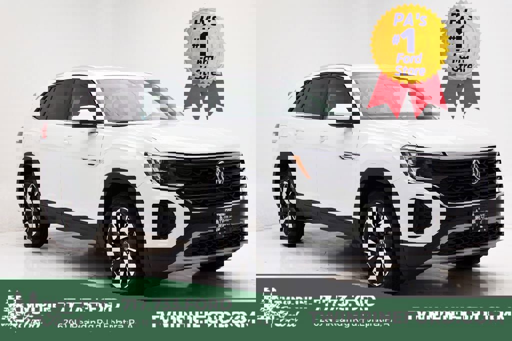 Used 2025 Volkswagen Atlas Cross Sport SE image 1