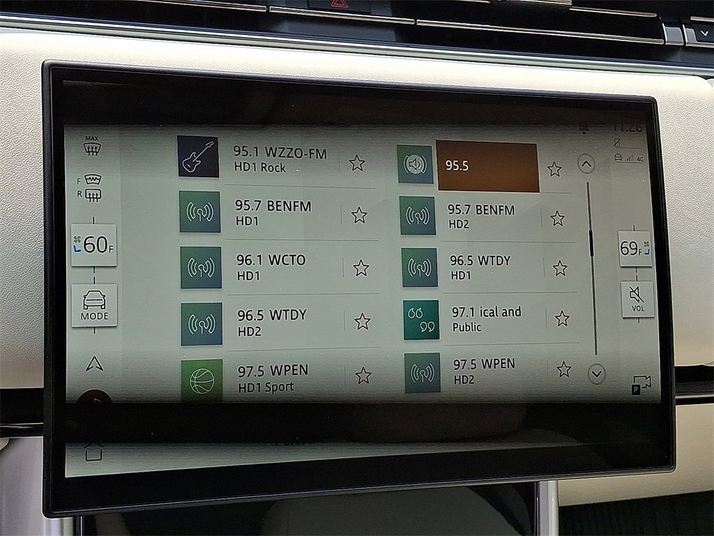 New 2025 Land Rover Range Rover SE image 18