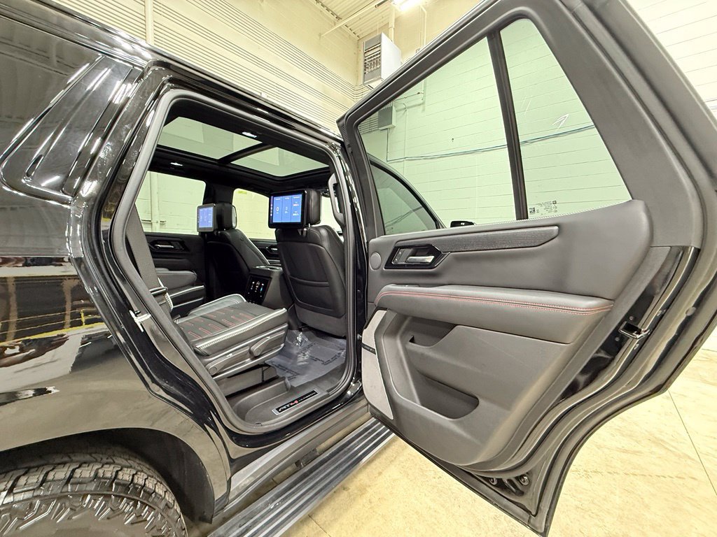 Used 2025 GMC Yukon AT4 Ultimate AWD/4WD image 56