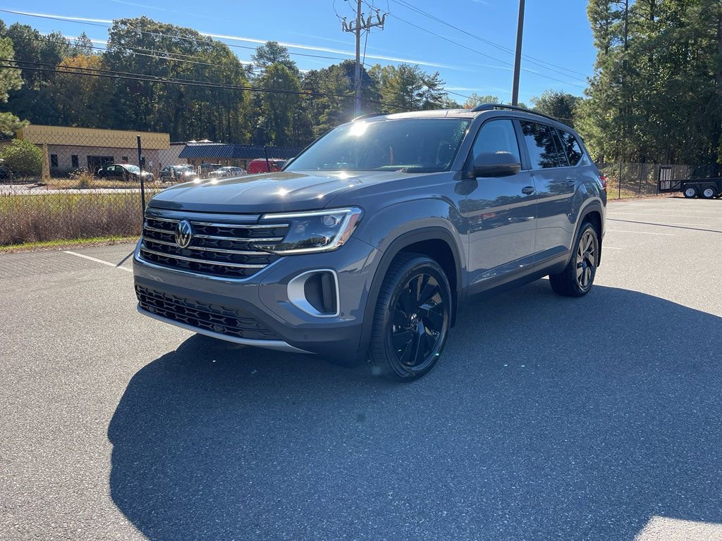 New 2026 Volkswagen Atlas SE AWD/4WD image 2