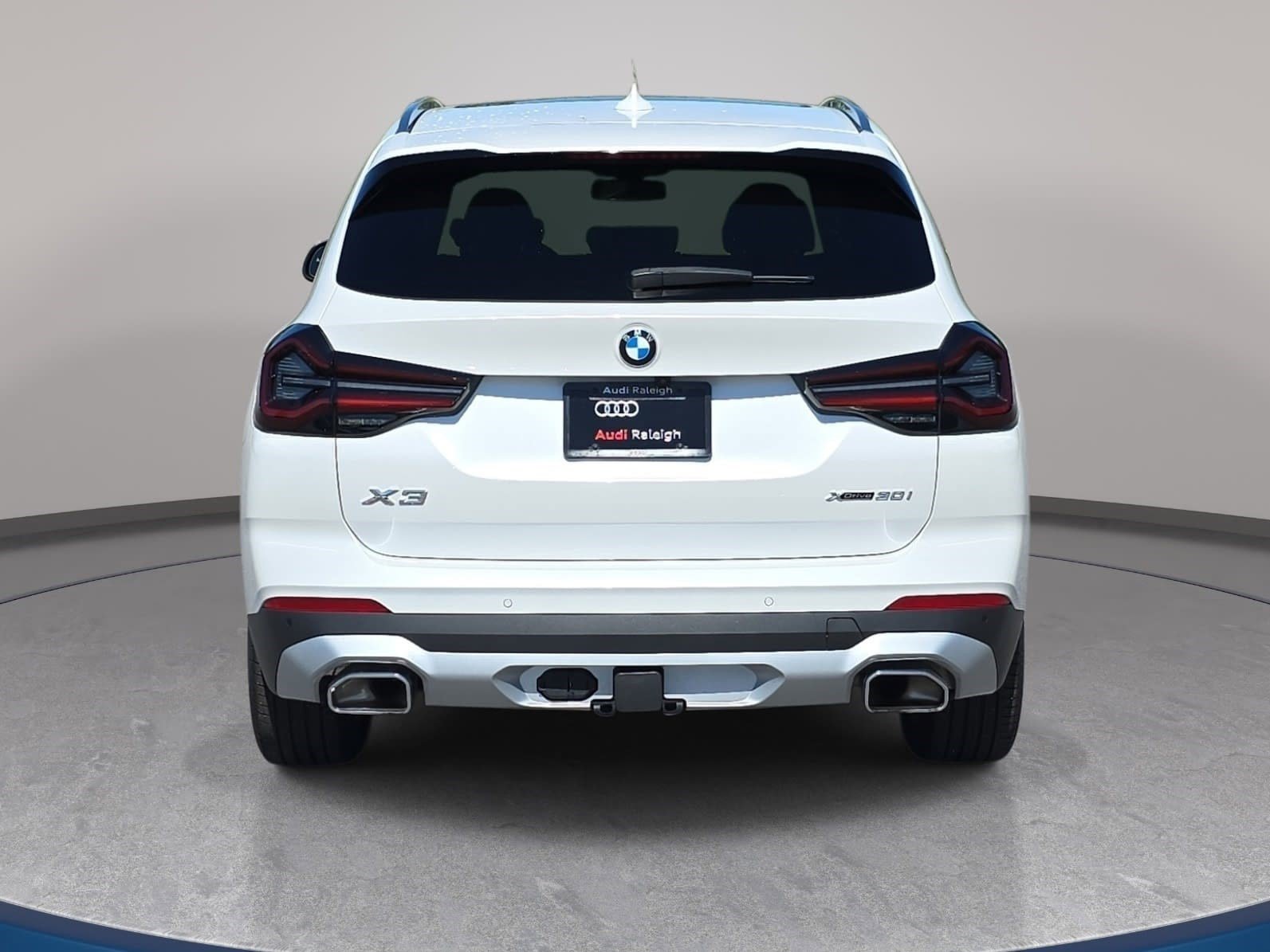 Used 2024 BMW X3 xDrive30i w/ Premium Package w/ZPA AWD/4WD image 8