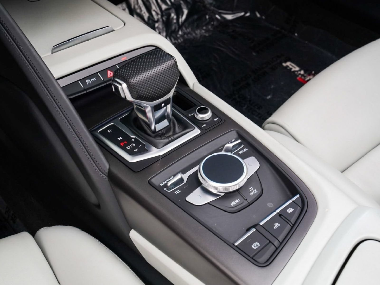 Used 2020 Audi R8 V10 w/ Carbon Exterior Package AWD/4WD image 22