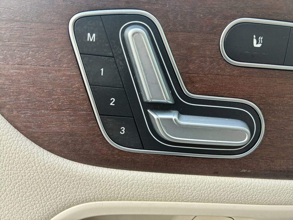 Used 2022 Mercedes-Benz GLA 250 4MATIC image 30