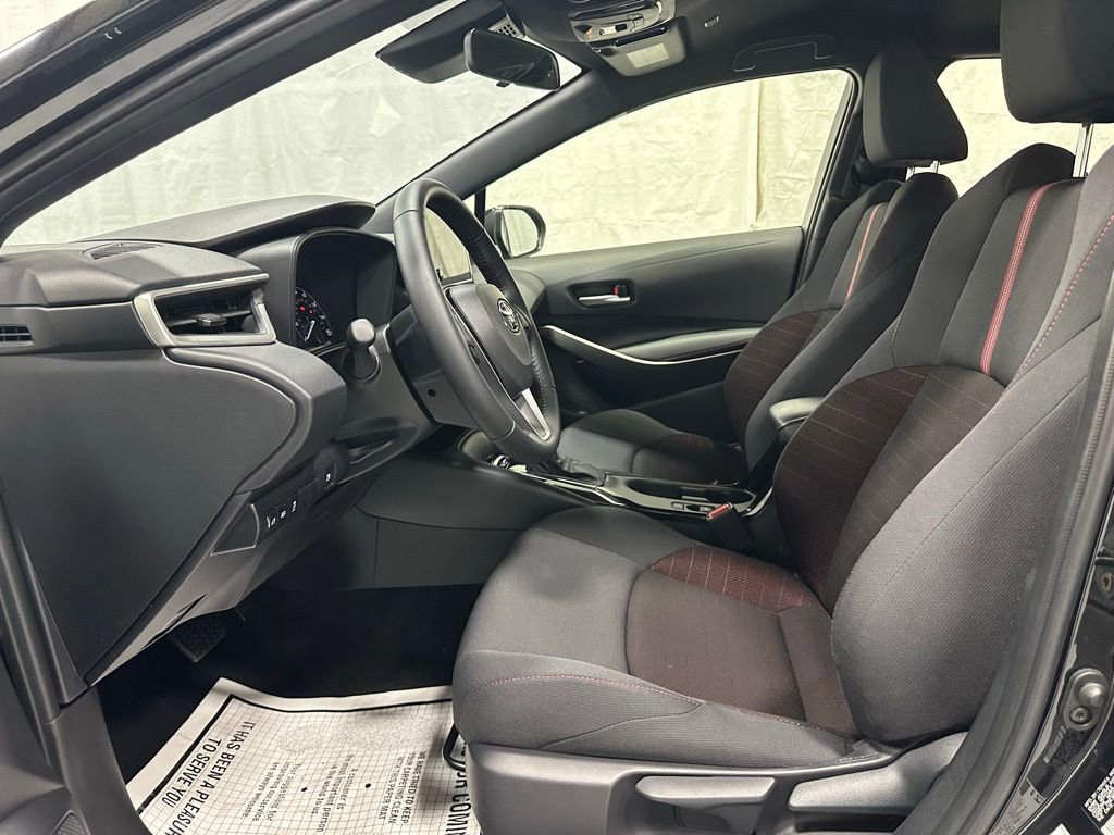 Used 2025 Toyota Corolla SE FWD image 14
