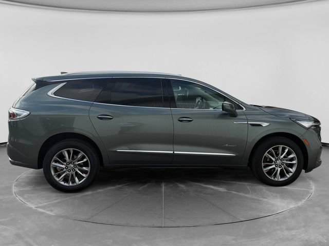 Used 2024 Buick Enclave Avenir w/ Avenir Technology Package AWD/4WD image 2