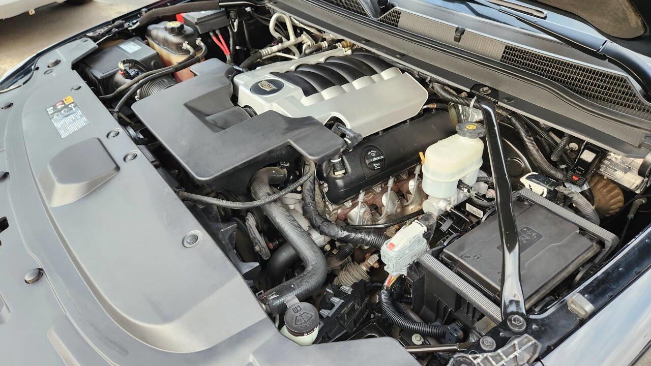 Used 2015 Cadillac Escalade ESV Luxury image 56