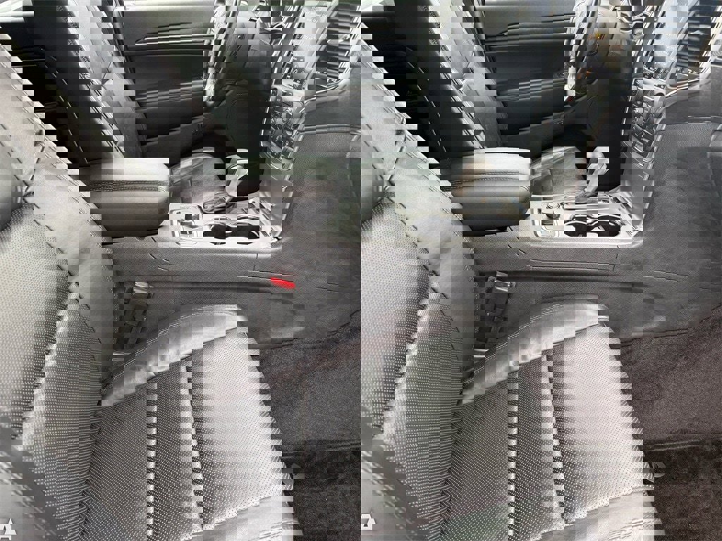 Used 2018 Jeep Grand Cherokee Limited w/ Luxury Group II image 29