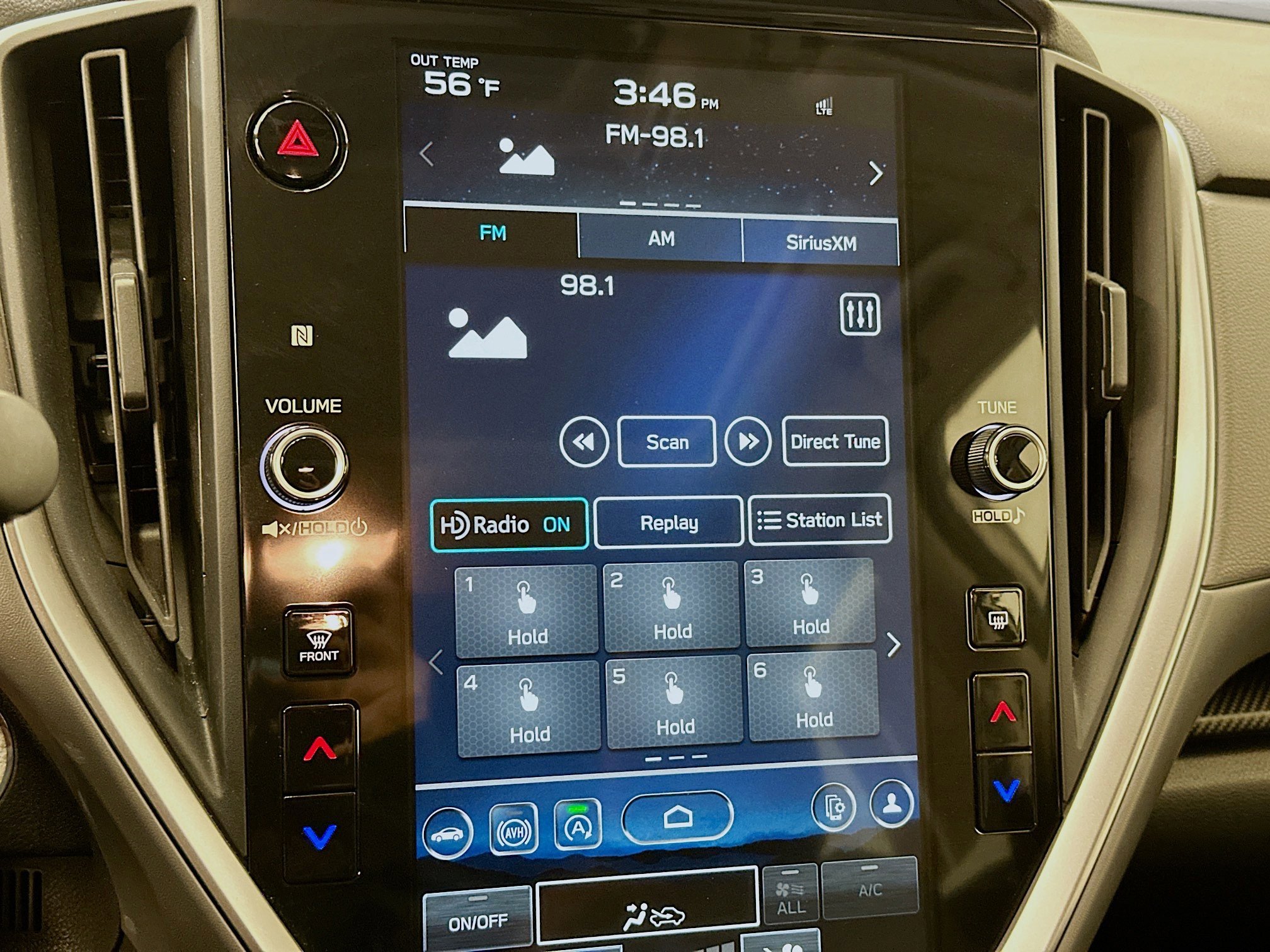 Used 2024 Subaru Crosstrek 2.0i Premium image 21