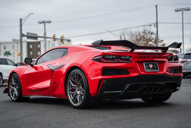 Used 2025 Chevrolet Corvette Z06 image 5