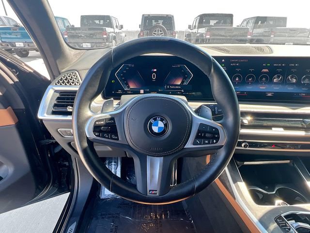 Used 2023 BMW X7 xDrive40i w/ M Sport Package image 16
