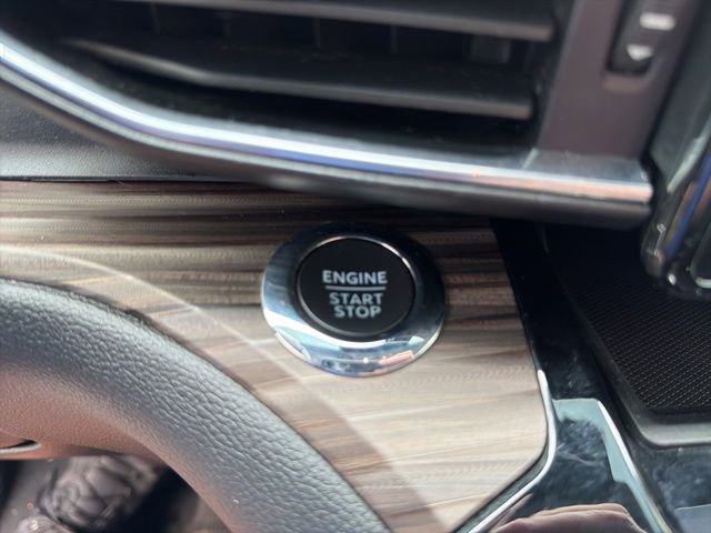 Used 2022 Ford Explorer Limited RWD image 11