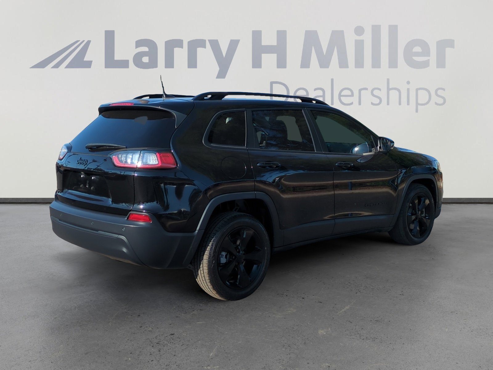 Used 2021 Jeep Cherokee Latitude Plus image 5