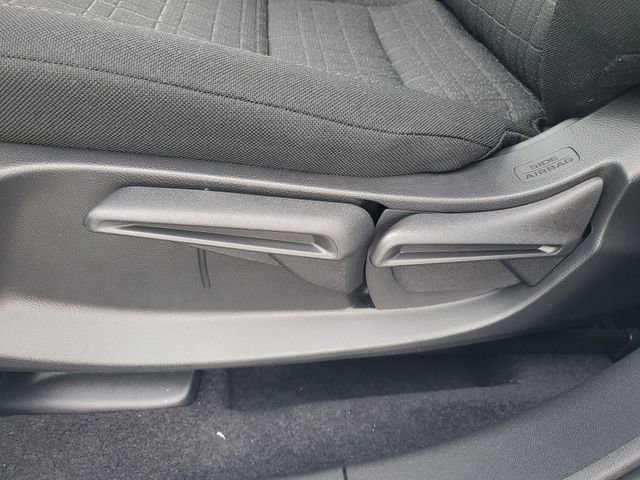 New 2026 Honda HR-V LX image 38